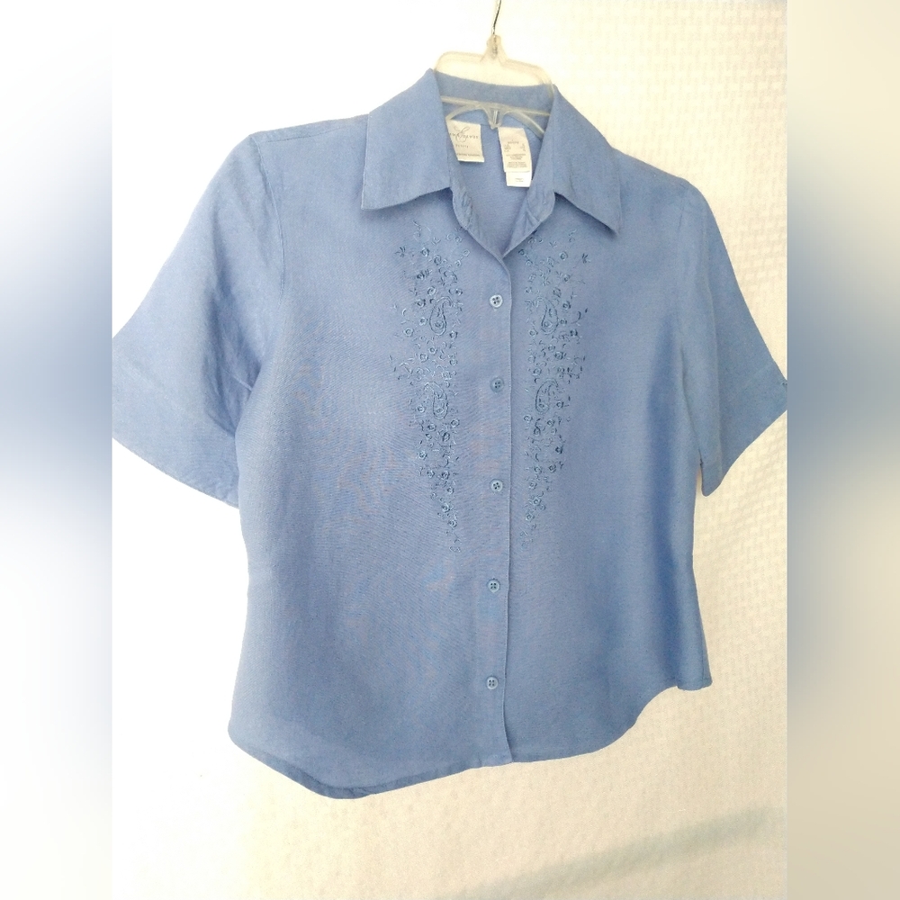 Pretty Emma James Petite Shirt Top Floral Embroidered Short Sleeve Blue PS